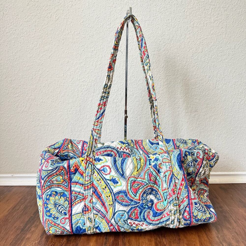 VERA BRADLEY Grand Traveler Duffle Bag Blue Marina Paisley Quilted Weekender